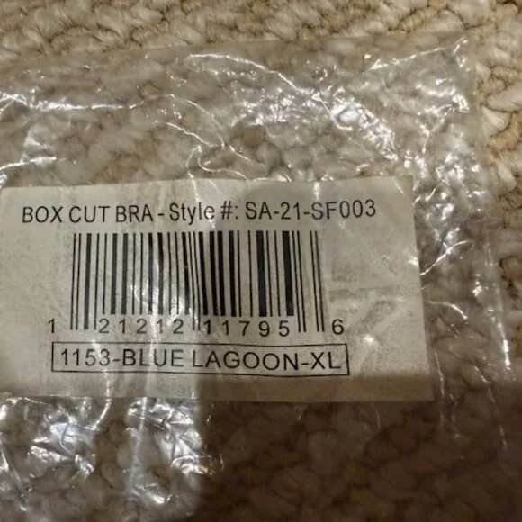 Matching Sports Bra & Leggings Set - Picture 2 of 3